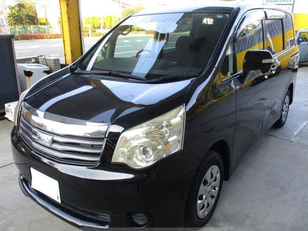 Mini Van (8-Seater) - NH-01-BLK-0393